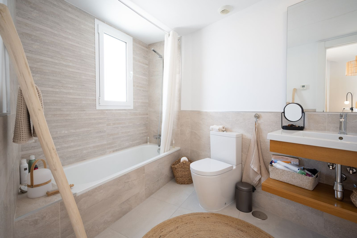 1bff3e1c890318e5faaf00264dc5fc20 - 19