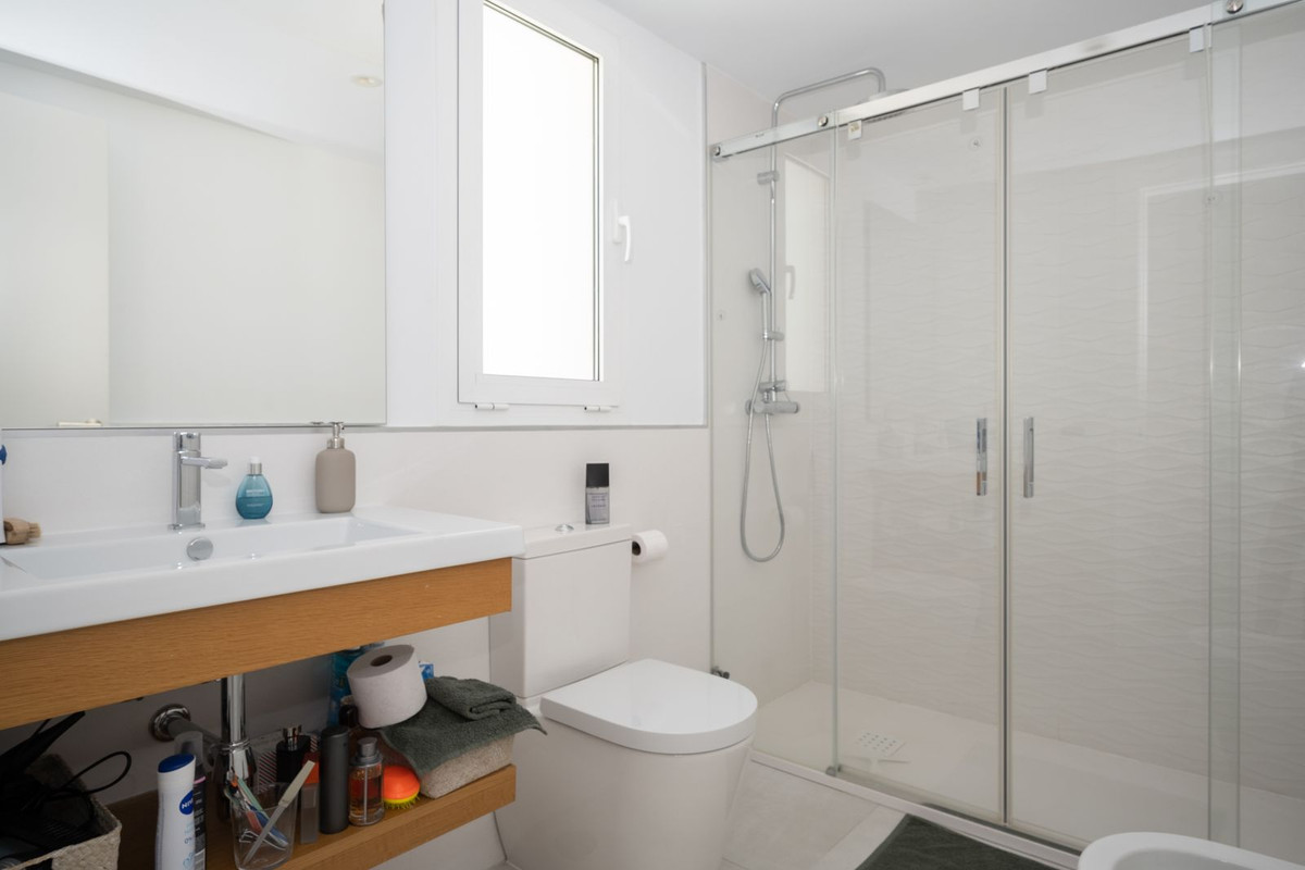 1bff3e1c890318e5faaf00264dc5fc20 - 24