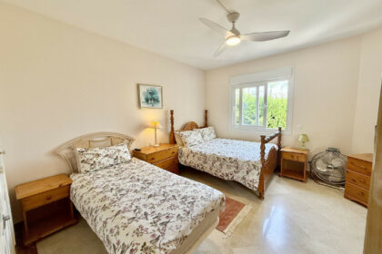 1cba912fa128ea75641a5b32264a27ff - 23