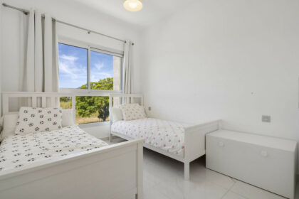 1f0de070f94754504caca40df91d1a63 - 20