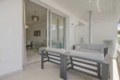 1f0de070f94754504caca40df91d1a63 - 21