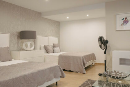 1feba869f4a572ed6c2edf9f5139cd71 - 17