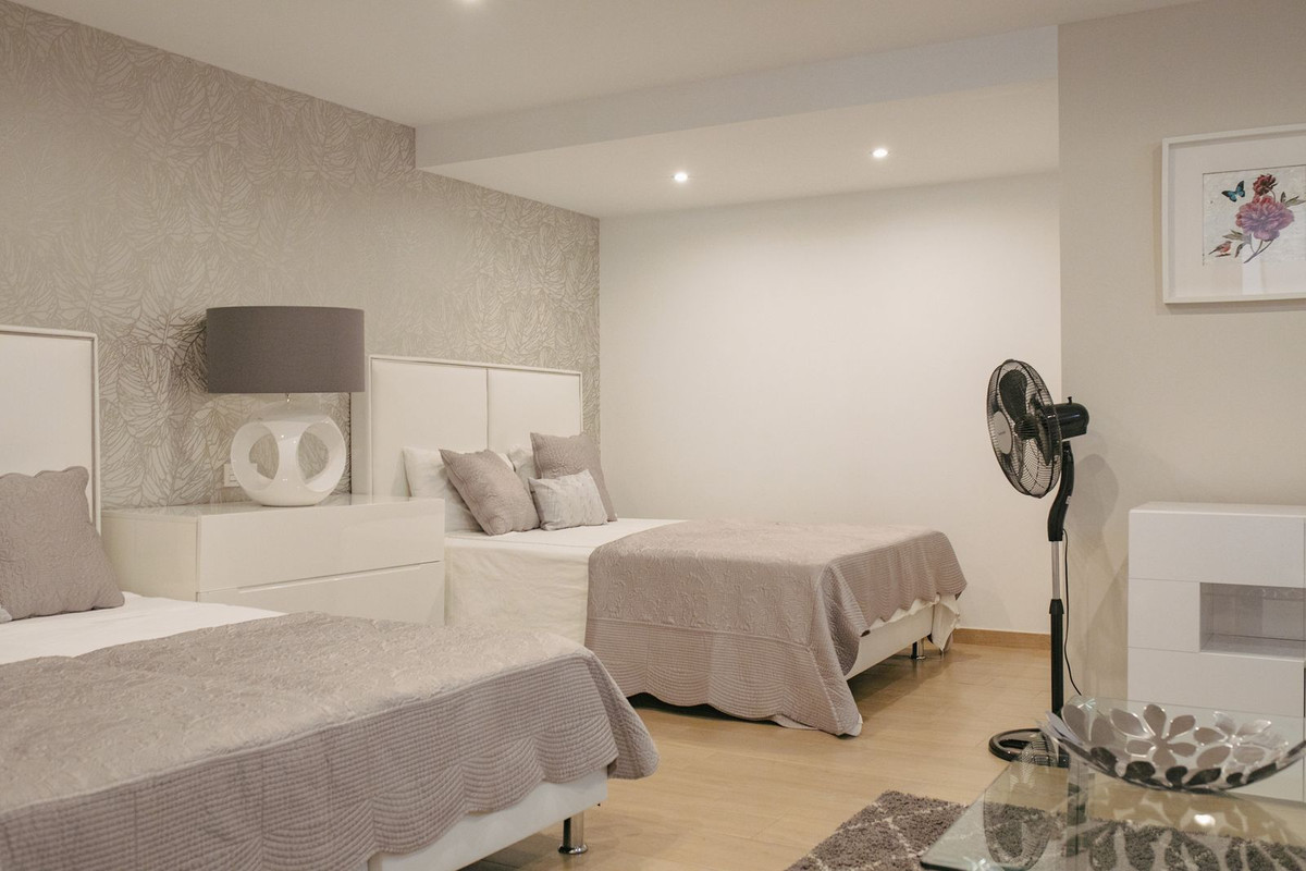 1feba869f4a572ed6c2edf9f5139cd71 - 17