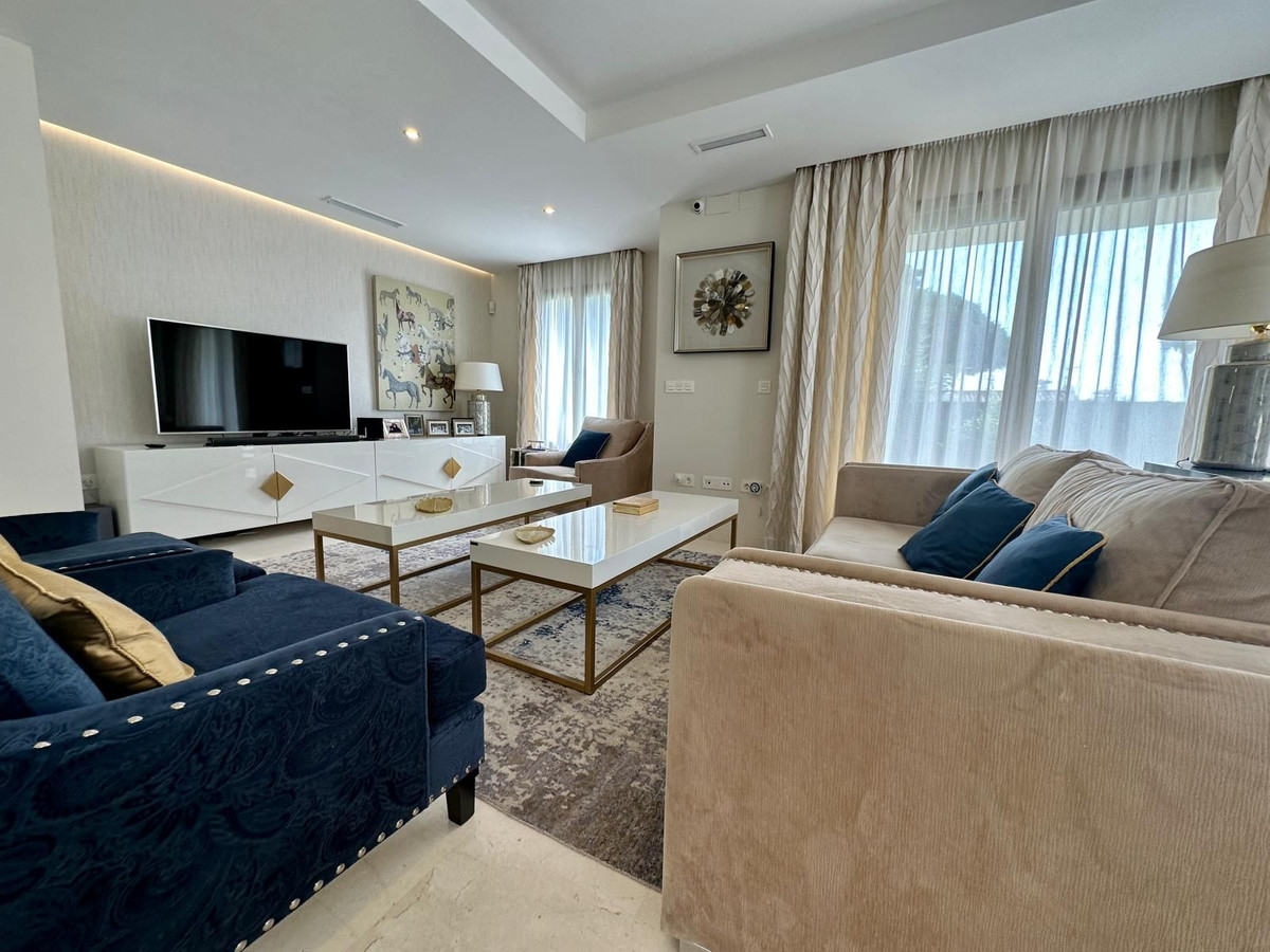 1feba869f4a572ed6c2edf9f5139cd71 - 25