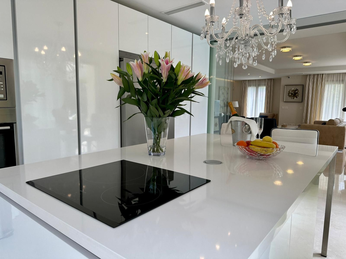 1feba869f4a572ed6c2edf9f5139cd71 - 30