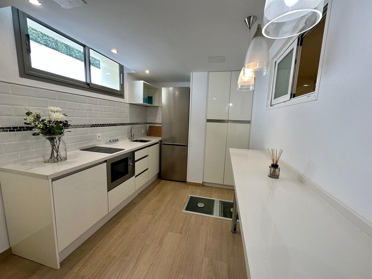 1feba869f4a572ed6c2edf9f5139cd71 - 35