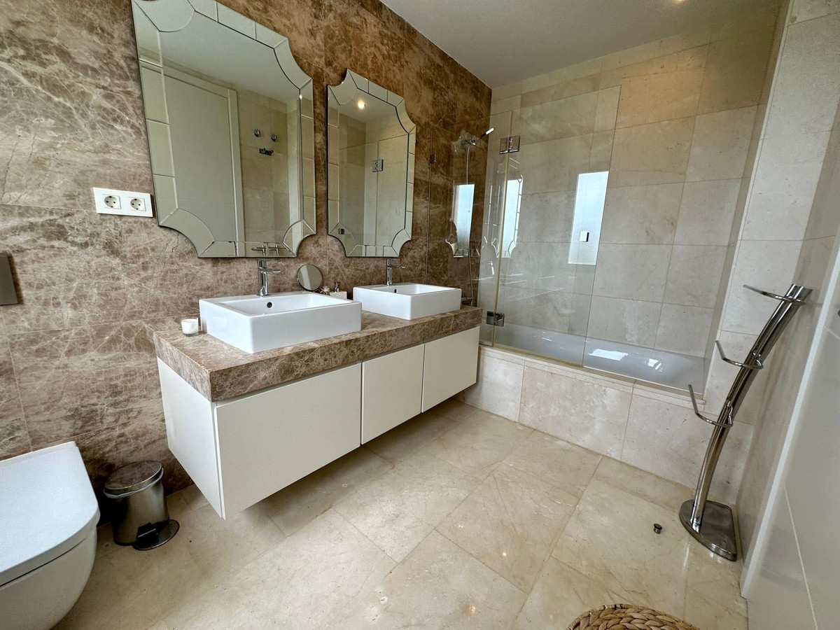 1feba869f4a572ed6c2edf9f5139cd71 - 38