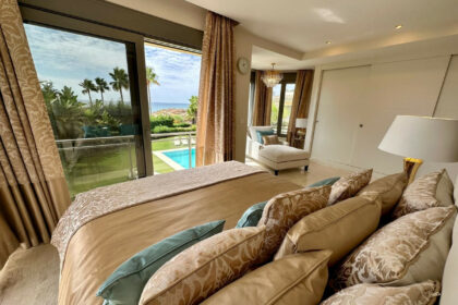 1feba869f4a572ed6c2edf9f5139cd71 - 40