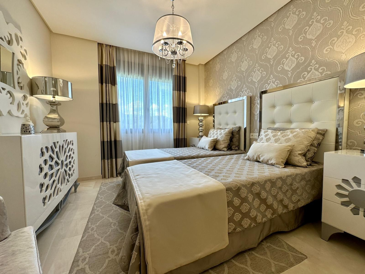 1feba869f4a572ed6c2edf9f5139cd71 - 44