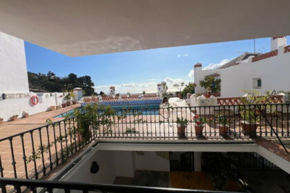 2137971f2cd845811cb9ca2409c31738 - 14