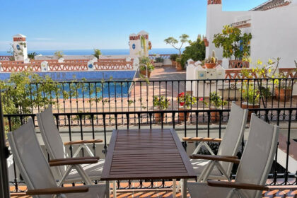 2137971f2cd845811cb9ca2409c31738 - 16