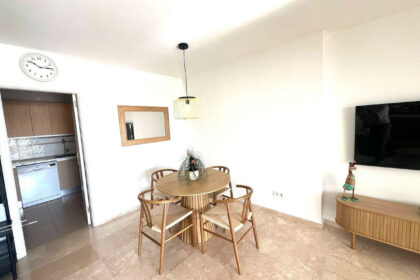 2137971f2cd845811cb9ca2409c31738 - 6