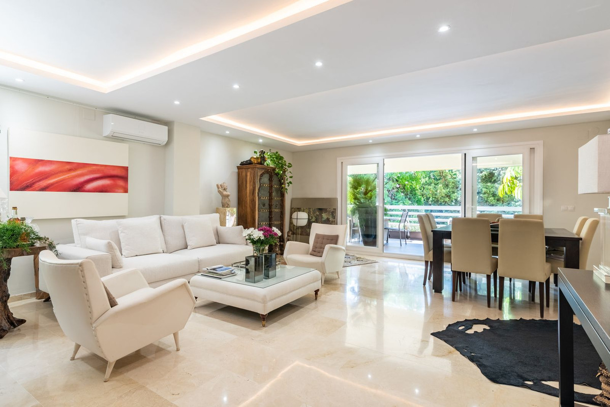 235997792fd775f8c8297833dbabeb8b - 11