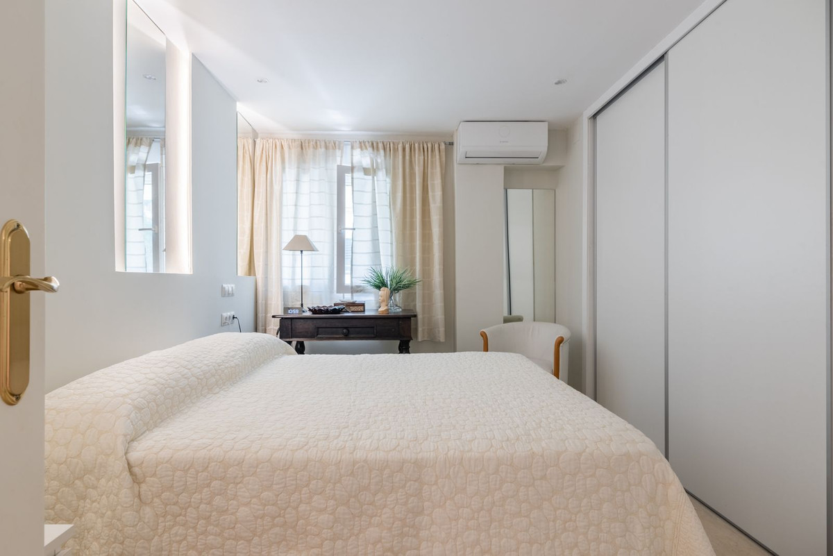 235997792fd775f8c8297833dbabeb8b - 4