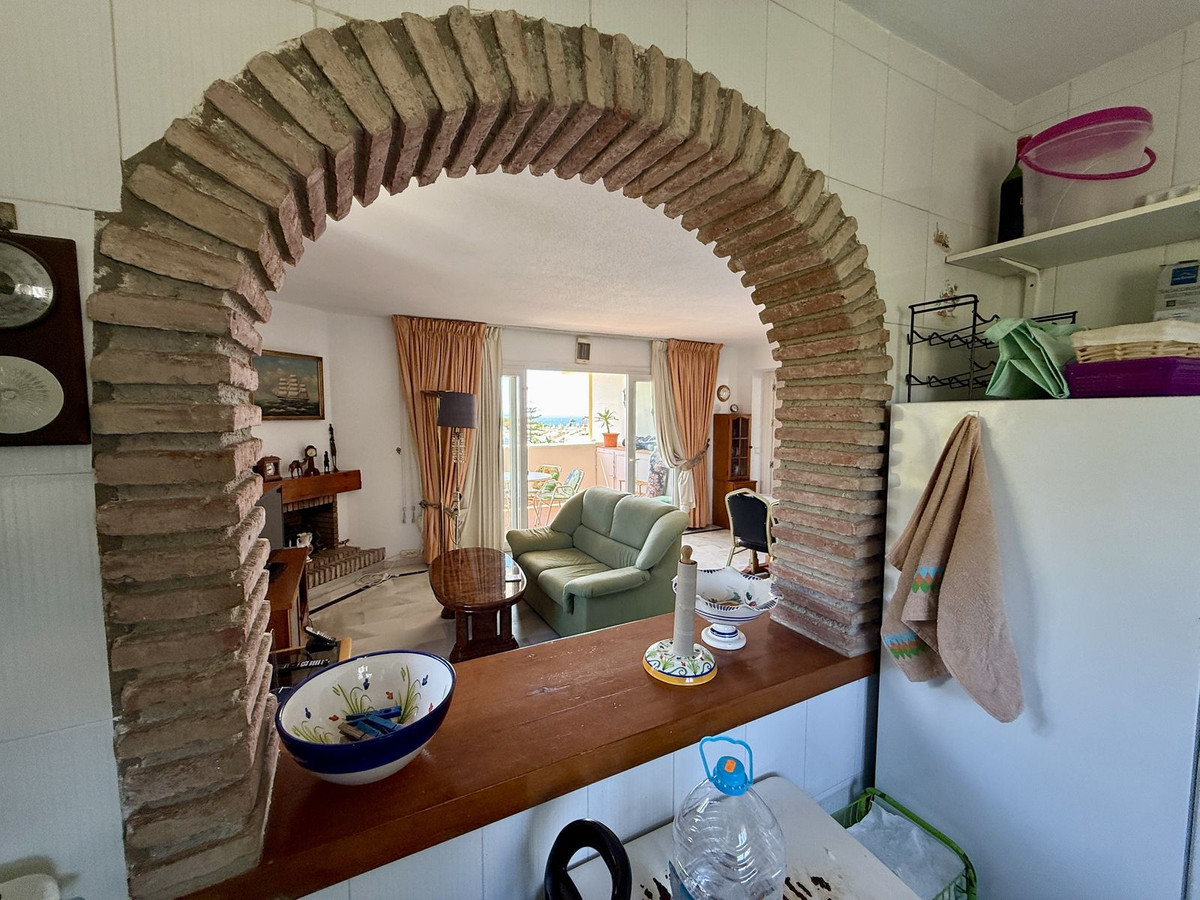 2421115cb262c16d2157a74d77616782 - 10