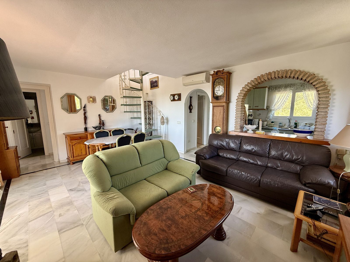 2421115cb262c16d2157a74d77616782 - 5