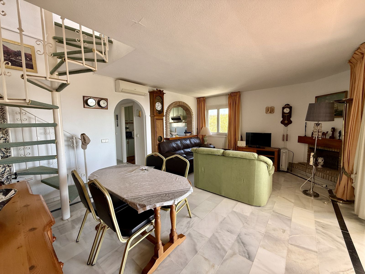 2421115cb262c16d2157a74d77616782 - 7