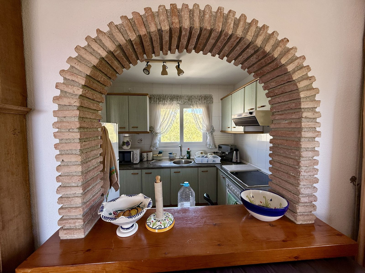 2421115cb262c16d2157a74d77616782 - 8