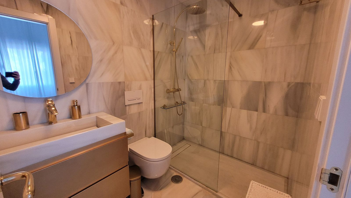 249a2ec33237dcb227d7d35de5142992 - 11