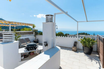 2976ca3d0b604d6f1a9f8cd7cba06dbc - 17