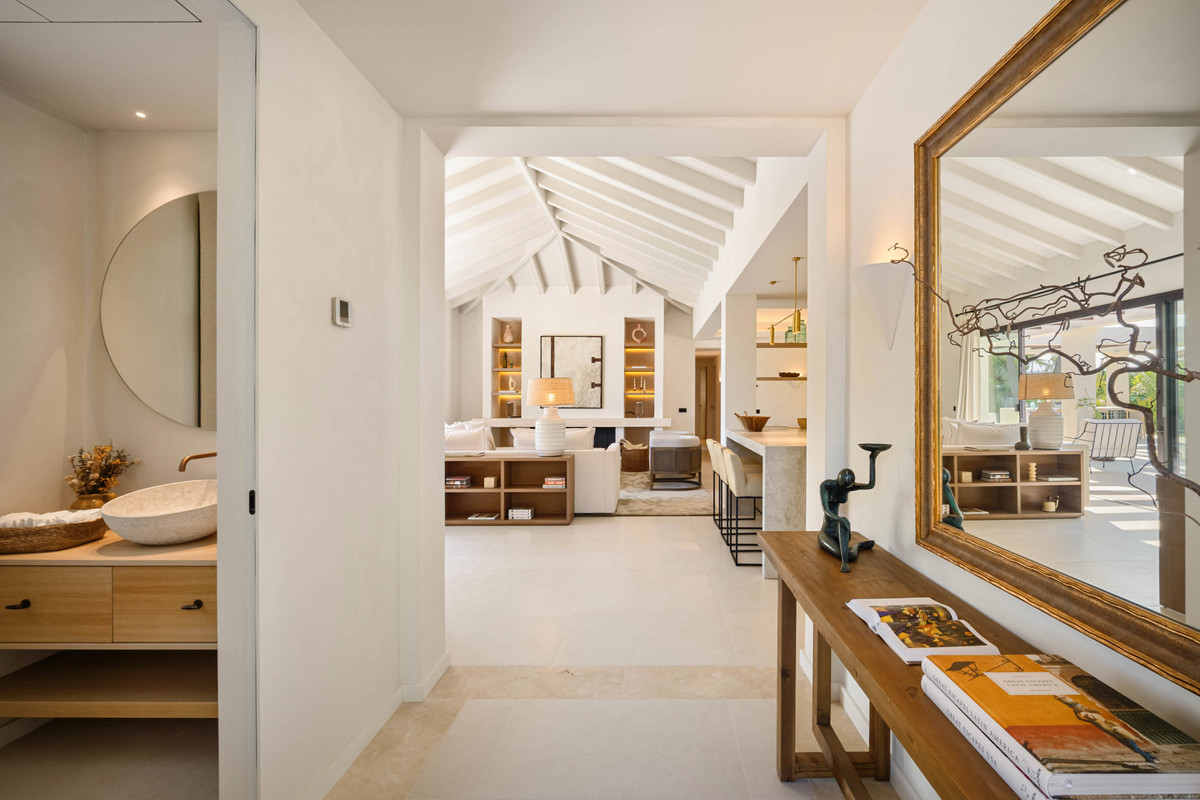 2ba4e8d66eb3253872204ab41b66b318 - 13