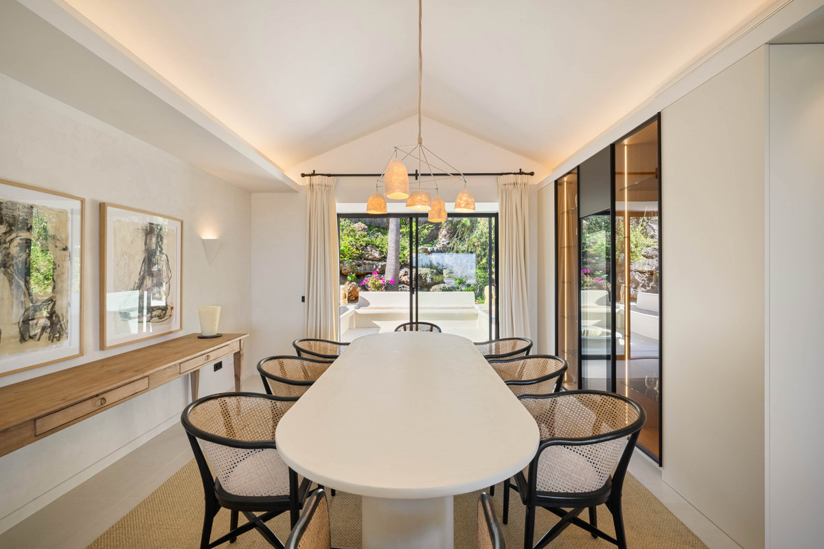 2ba4e8d66eb3253872204ab41b66b318 - 19