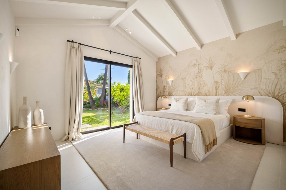 2ba4e8d66eb3253872204ab41b66b318 - 21