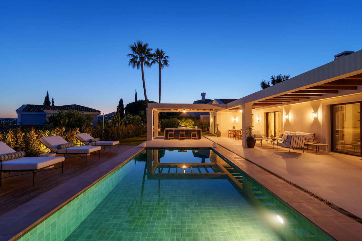 2ba4e8d66eb3253872204ab41b66b318 - 56