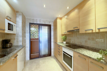 2ca1c10abe6ad4cbb9cb44c8f109a73b - 16