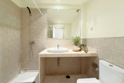 2ca1c10abe6ad4cbb9cb44c8f109a73b - 28