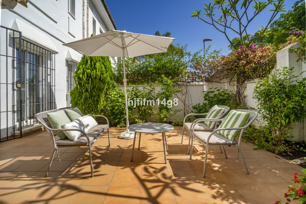 2e292befc233dcdc51921c9476598675 - 1