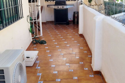 2ec05ffa72999ca73ec8d81703d4b0b4 - 9