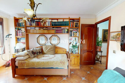 322707003f899c1b1c4ca87585875894 - 25