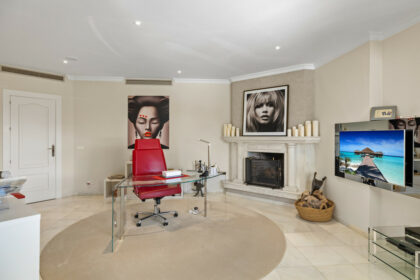 33a45b8a3d9065b94a48946c9dd57419 - 23