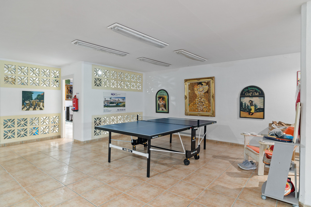 33a45b8a3d9065b94a48946c9dd57419 - 42