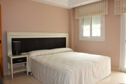 354ad286ff6771a86f517a97f8c134c2 - 25