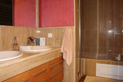 354ad286ff6771a86f517a97f8c134c2 - 34