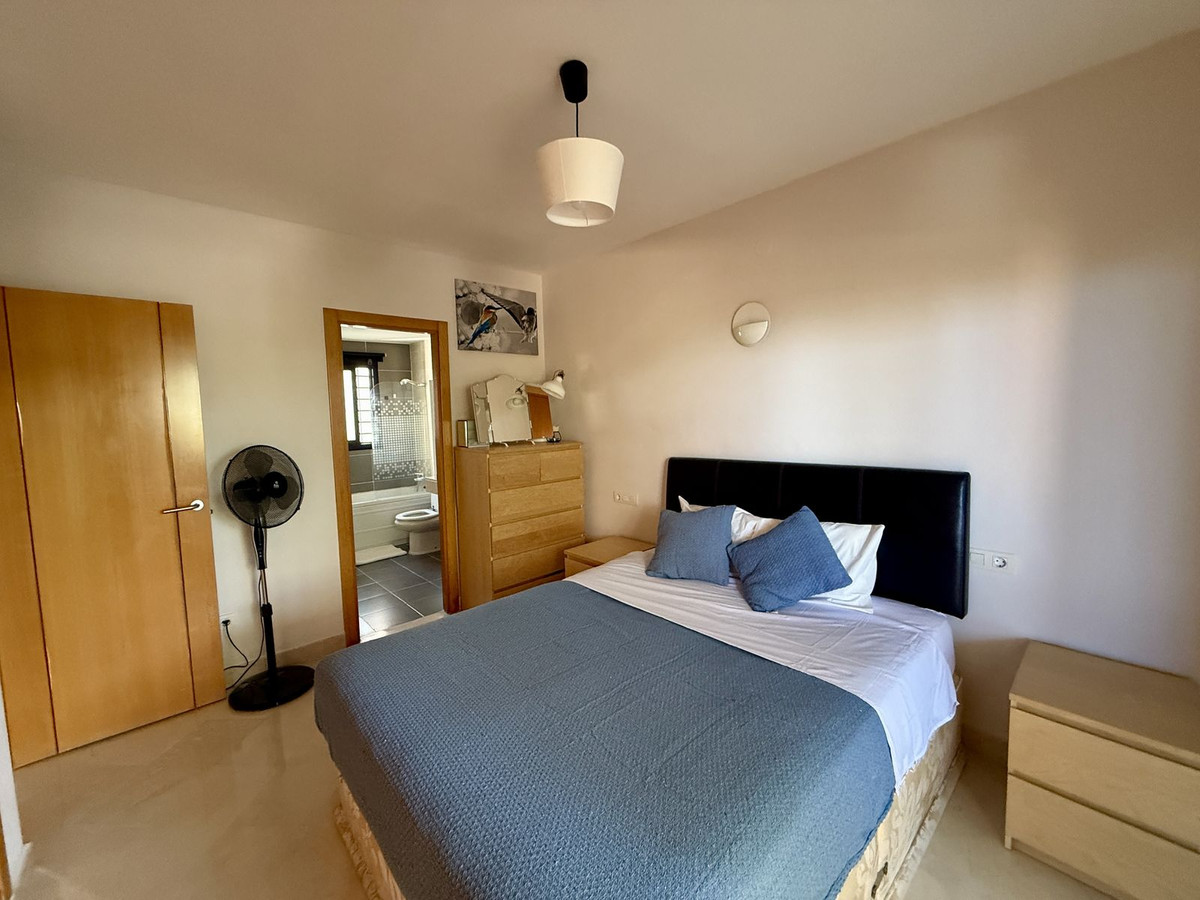 3807c36c5c5d5a57593deb6e43b7ef56 - 18