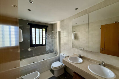 3807c36c5c5d5a57593deb6e43b7ef56 - 20