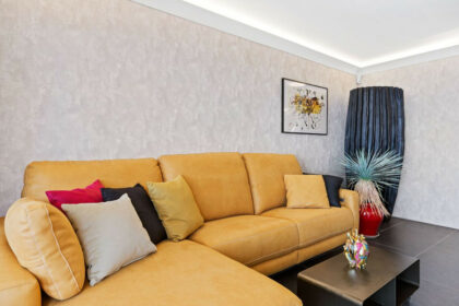 384abdd75c36b8103cb05f2d04fe055f - 17