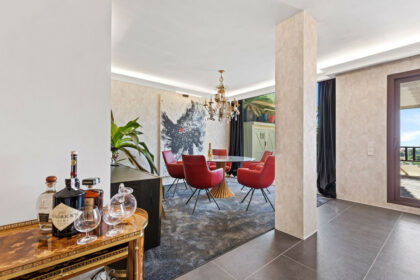 384abdd75c36b8103cb05f2d04fe055f - 18