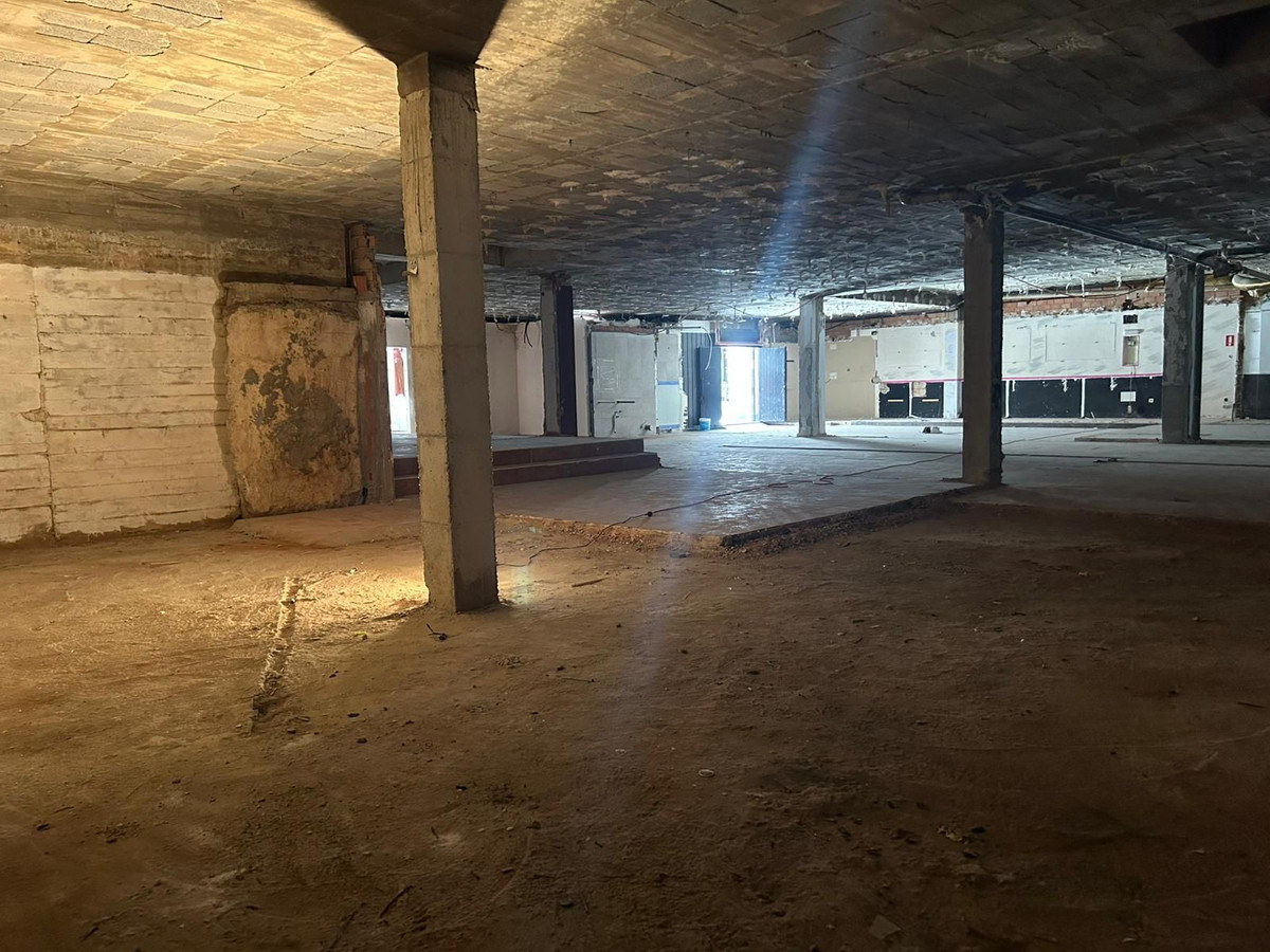 39b5e53c6c63b4489211eaf9484ac075 - 1