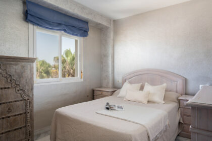 39c013632addb32f174e7bfa9c0c04ff - 14