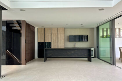 39e0ddd75740c37665314ce672a09c73 - 11