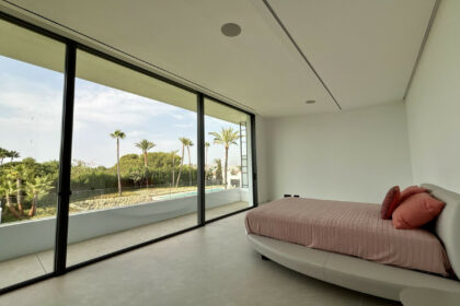 39e0ddd75740c37665314ce672a09c73 - 17