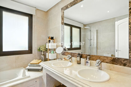 3a505d59b54137b55cee6d97445b98b2 - 33