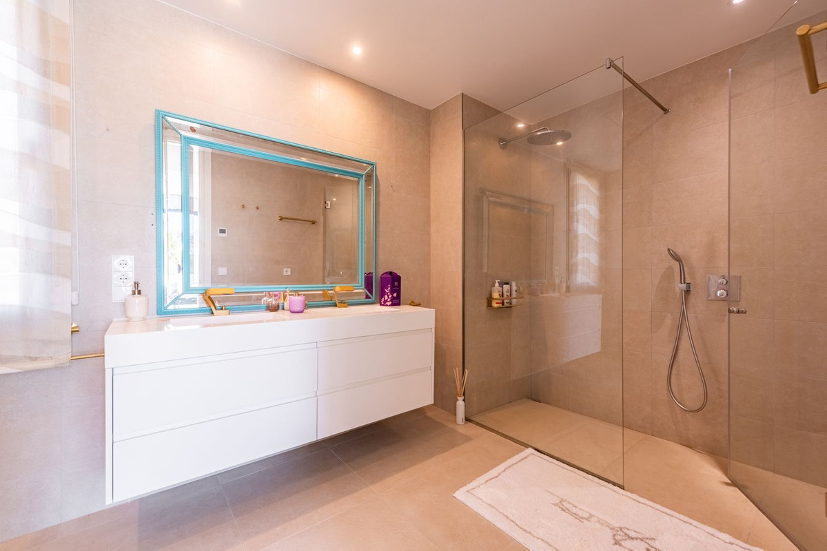 4155b203fdfbef5a65bed3cac76167a4 - 15