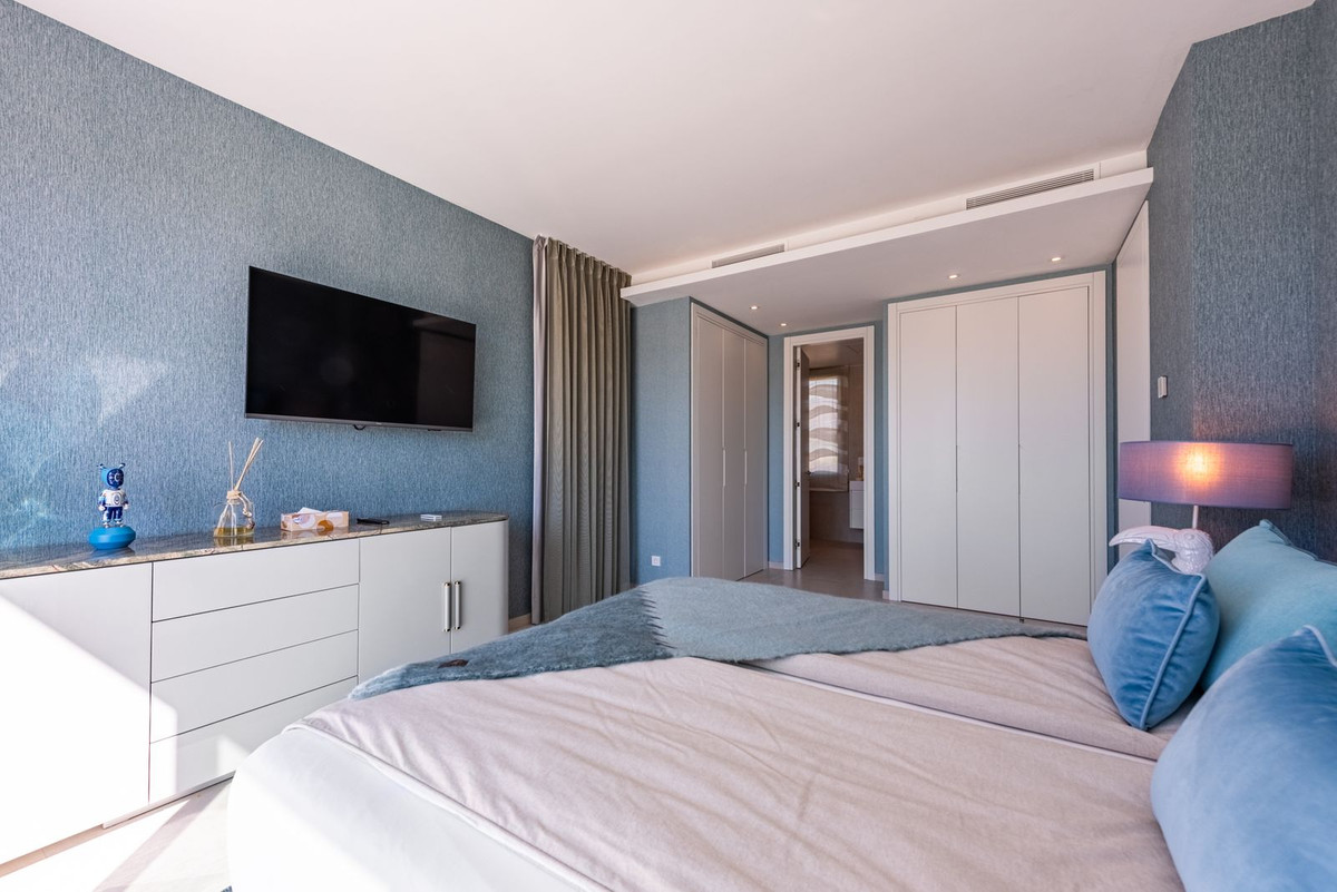 4155b203fdfbef5a65bed3cac76167a4 - 18