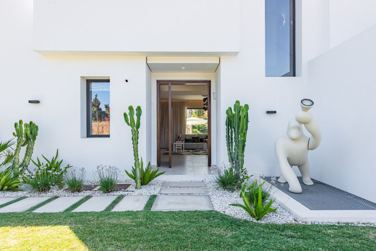 4155b203fdfbef5a65bed3cac76167a4 - 52