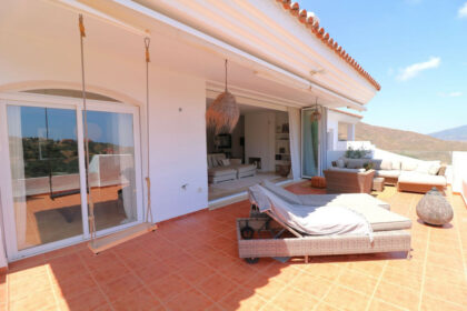 418ff17c889b9135ab0a97c946670ecf - 1